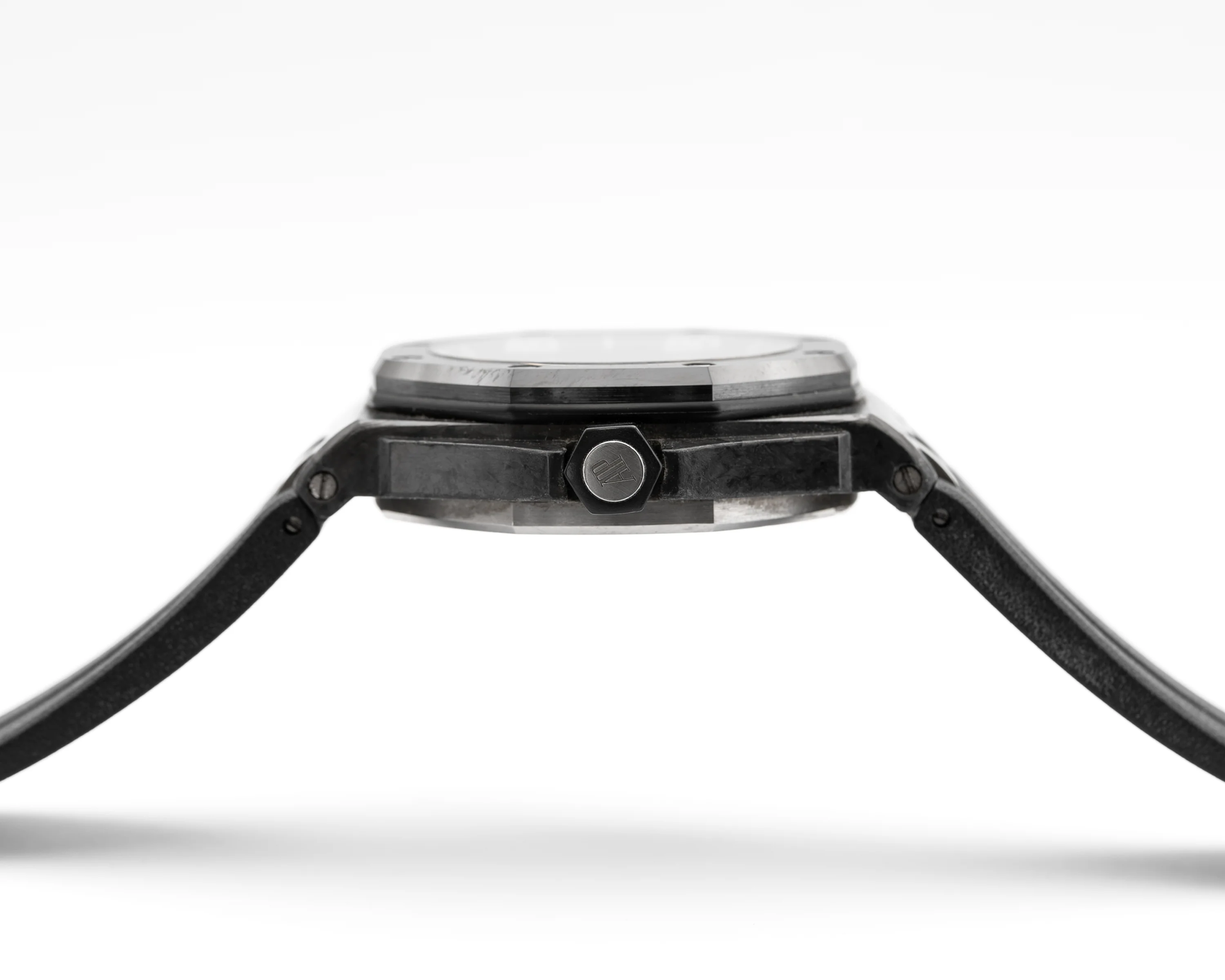 Audemars Piguet Royal Oak Offshore Carbon - Image 4